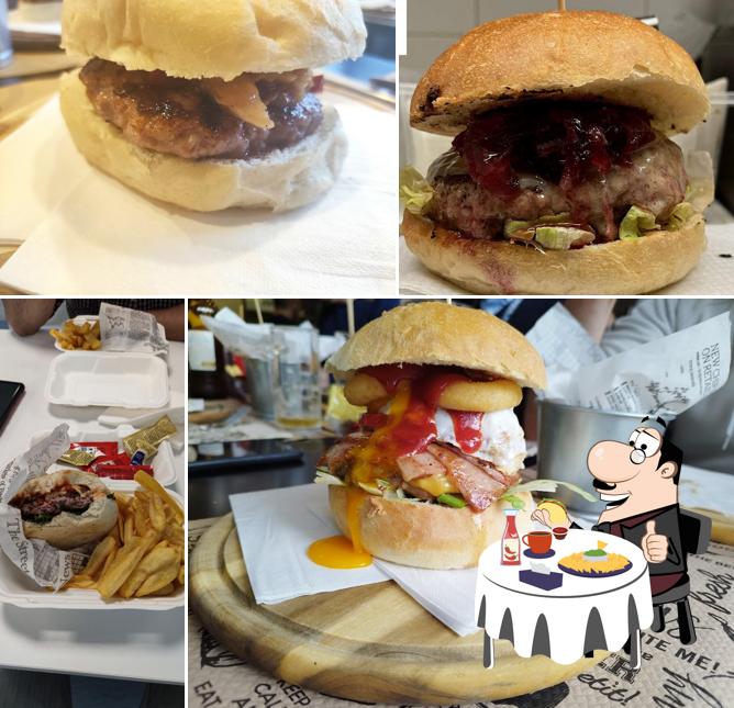 Ordina un hamburger a Burger House