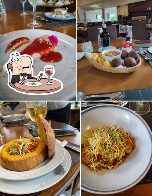 Comida em Restaurante Alquimia