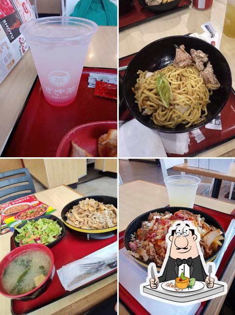 Platos en Restaurante Sukiya - Unidade Vila Sônia