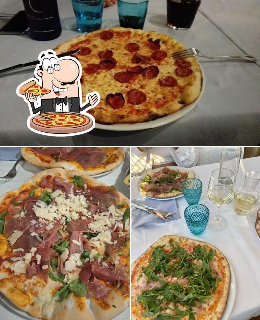 Ordina tra le molte varianti di pizza