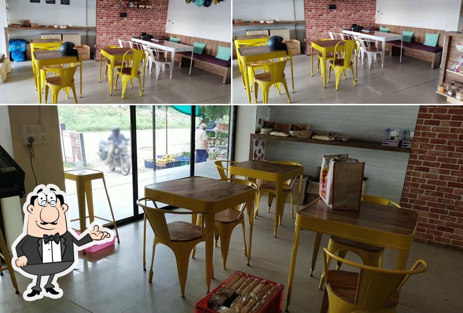 Check out how Simply Sweet Bakery looks inside