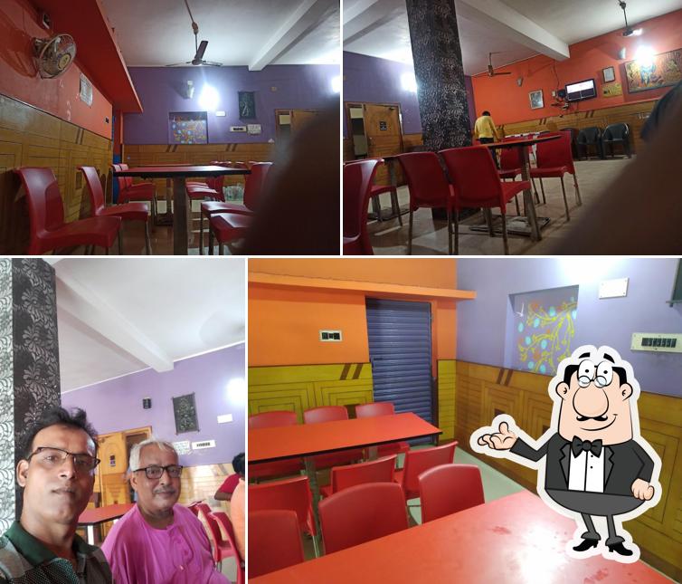 The interior of Relish Restaurant Rupnarayanpur