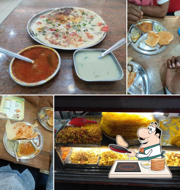 Pancakes at Shivshakti Restaurant