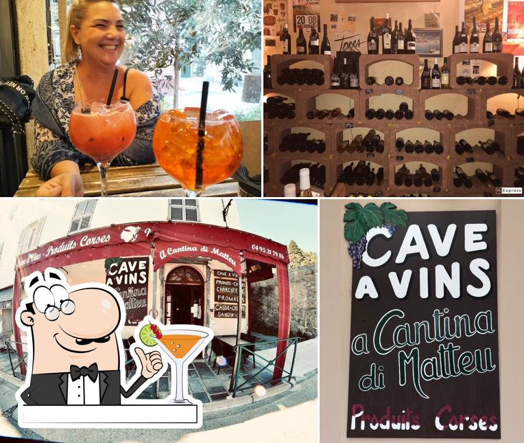 La bevanda e esterno del ristorante