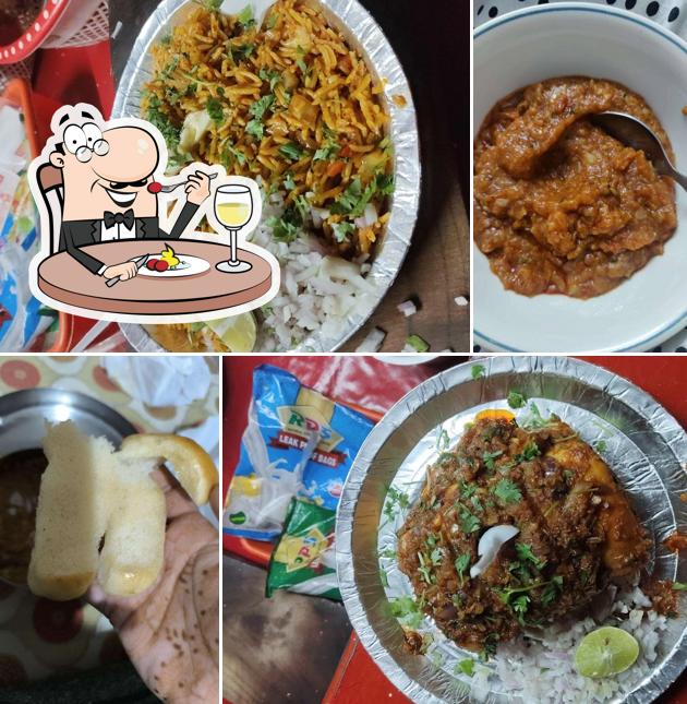 Food at shri nath pavbhaji