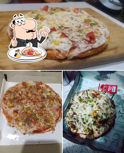 Pick pizza at Geeta cafe