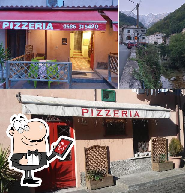 Guarda gli esterni di Pizzeria Del Contrario Di Tonarelli Norberto