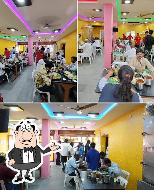 The interior of SRI GAYATRI BHAVAN(MESS)