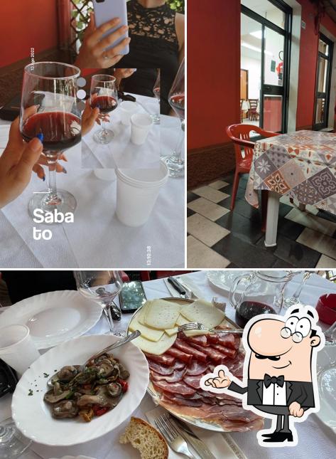 Dai un’occhiata alla foto che raffigura la interni e cibo di Bar Pizzeria Ristorante da Mimmo
