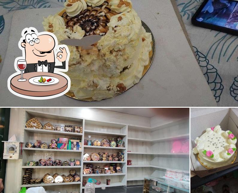 Meals at LITTLE CAKERY