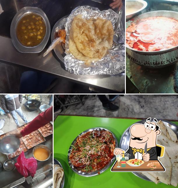 Meals at Pakeeza Hotel