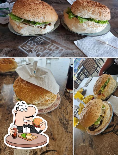 Okrepčevalnica Sabina, Sandra Žirovnik s.p. serve un'ampia gamma di opzioni per gli amanti dell'hamburger