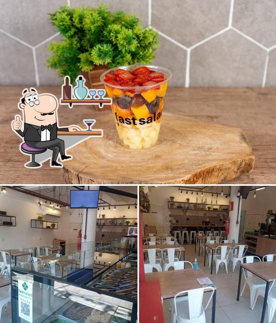 Veja imagens do interior do Fast Salad - Comida Saudável