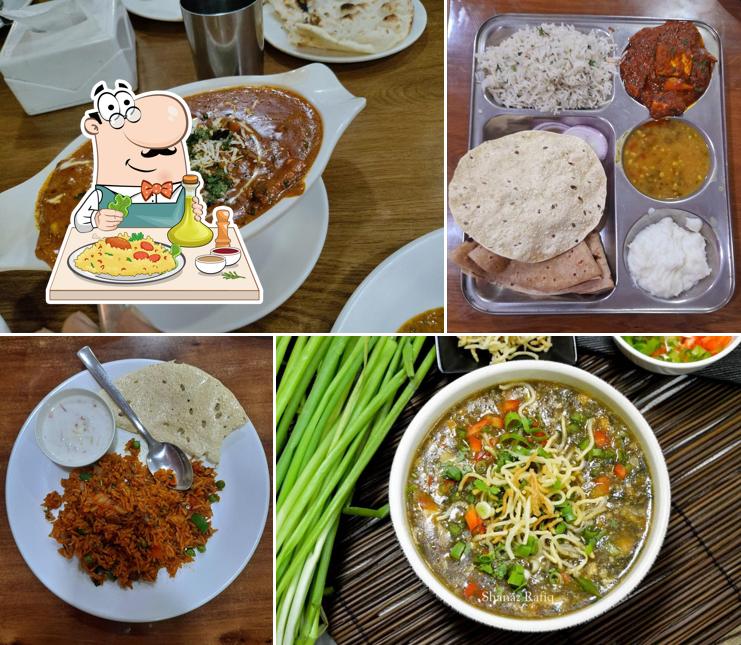Food at Vrundavan veg