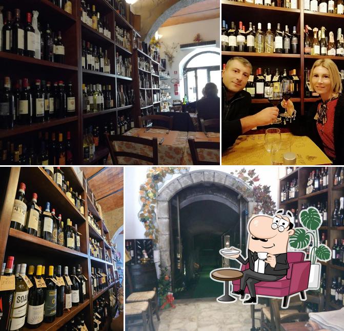 Gli interni di La Cantina Dei Sapori