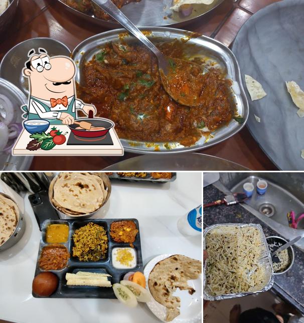 Chicken curry at Raj darbar Best Veg & Non Veg Restaurant in Bhopal