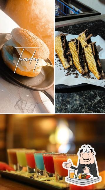 This is the image showing food and beverage at Cafe Coffee Time Pirangut (CCT)
