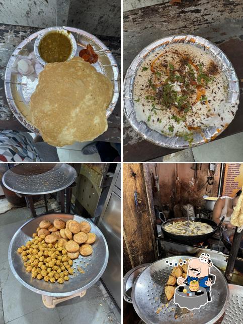 Food at Agra Chat Centre