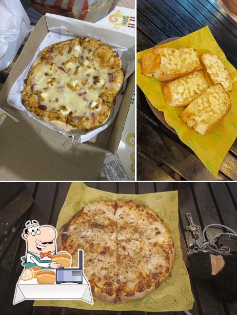 Garlic bread at BOGO Pizza I Burger I Cakes