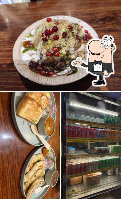 Check out how Anil Ji Chaat Wale looks inside