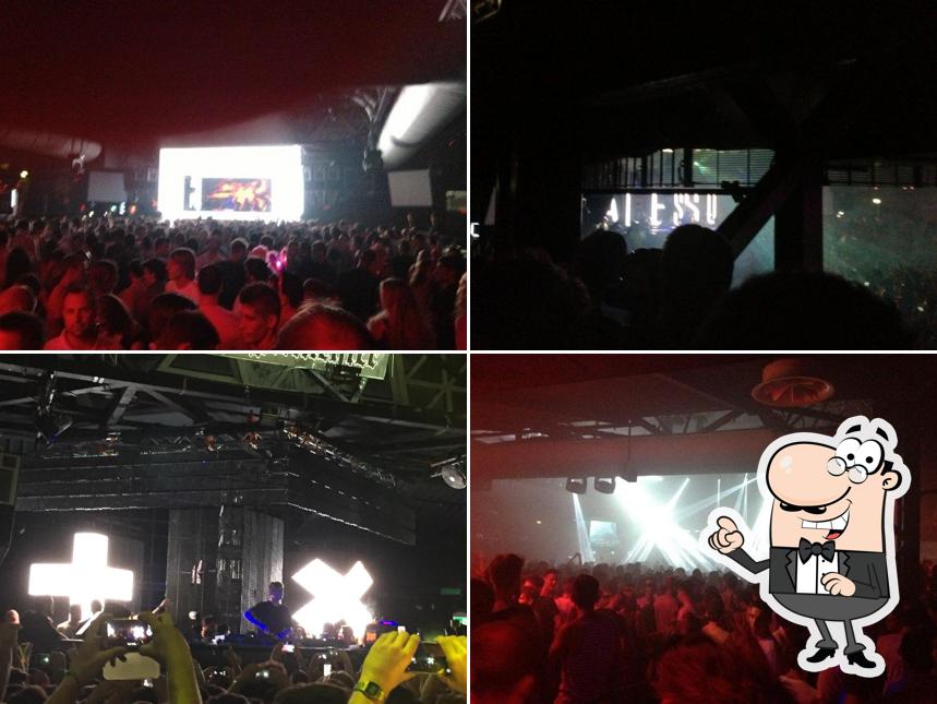 Siediti a un tavolo di Cocoricò