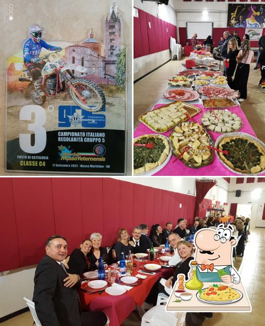 Dai un’occhiata alla immagine che presenta la cibo e interni di centro sociale auser
