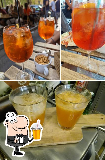 Goditi un drink a Bar f.lli Capone
