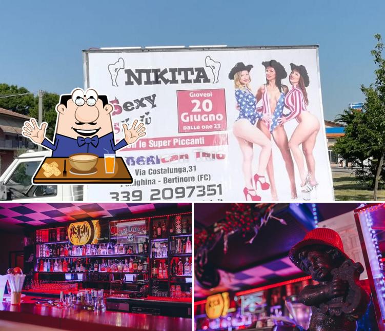 La foto della cibo e esterno di Nikita Club