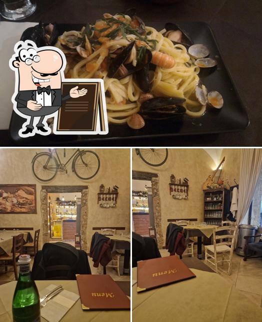 Guarda la immagine che raffigura la esterno e cibo di La Taverna