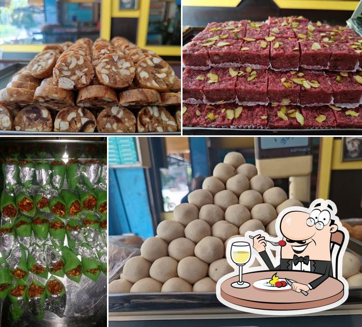 Food at New Santoshi Sweets