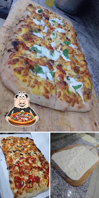 Ordina una pizza a HOWARD PIZZERIA