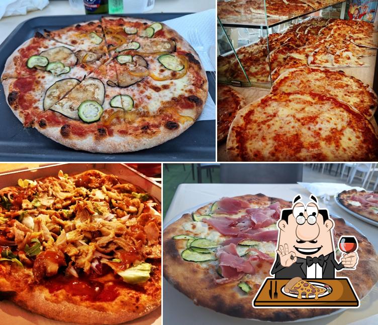 Ordina tra le svariate varianti di pizza