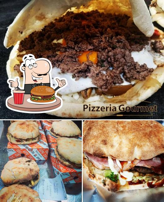 Prova un hamburger a Pizzeria Gourmet Vittoria