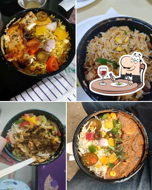 Food at The Good Bowl