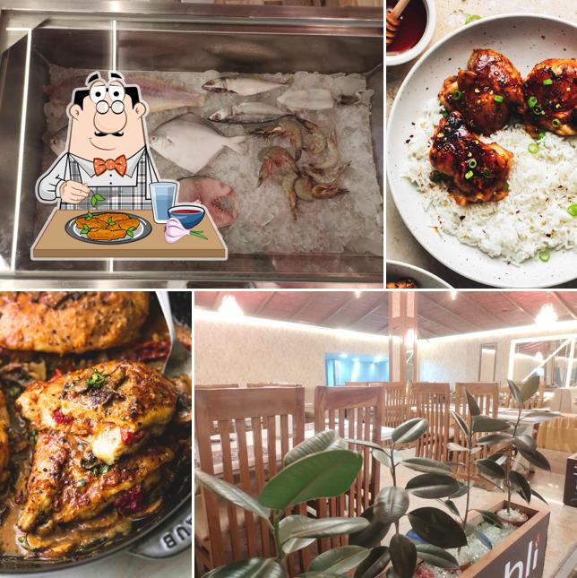 Chicken wings at Machli