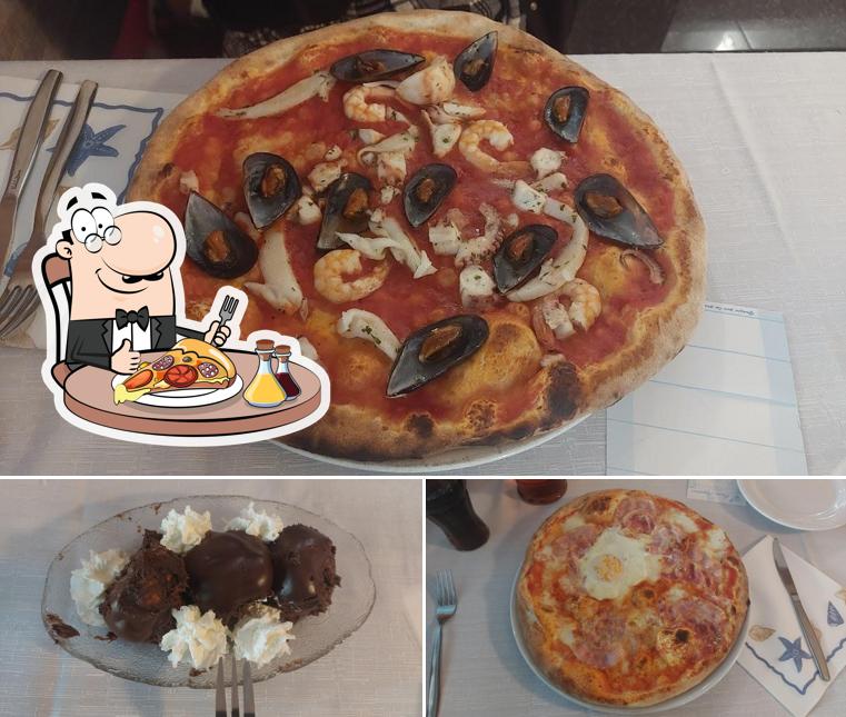 Scegli una pizza a Grotta Azzurra Ristorante Pizzeria