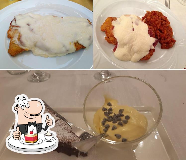 Trattoria Osteria Buca Manzoni offre un'ampia selezione di dolci