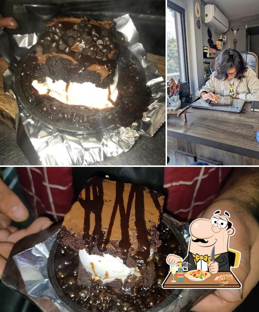 Food at Sizzling Brownie