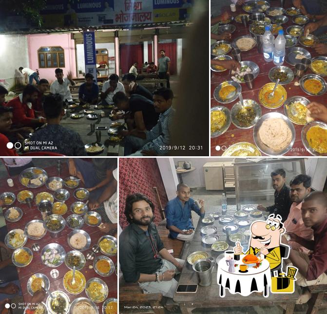Mishra Bhojnalaya