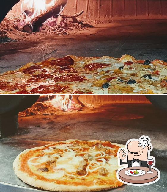 Cibo al 'A Pizza 2 di Villa Alessio e Villa Cristiano
