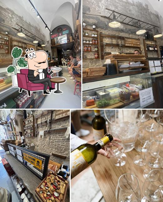 Dai un'occhiata agli interni di Vinaio di San Gimignano