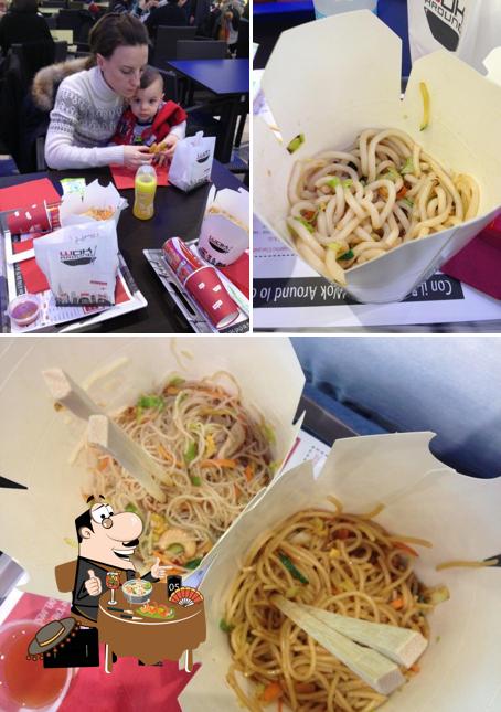 La cibo e interni del ristorante