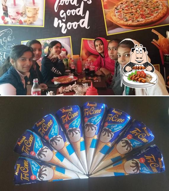 Meals at Lazeez point