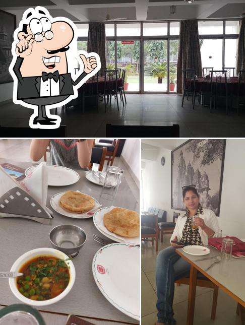 Check out how MP Tourism Cafeteria looks inside