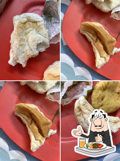 Food at S Kumar wadewale