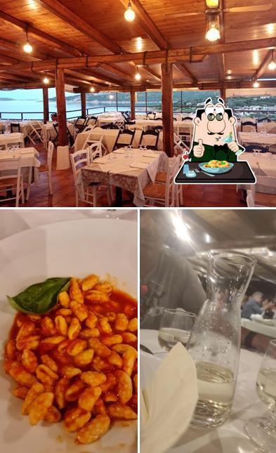 La immagine della cibo e interni di RISTORANTE PIZZERIA IL PULCINO