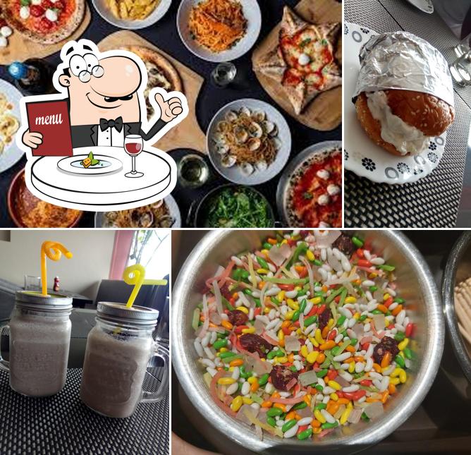 Food at Downtown Restaurant -Veg. & Non Veg/Best Catering/Family Restaurant/Indian & Chinese/Best Restaurant in Tanda