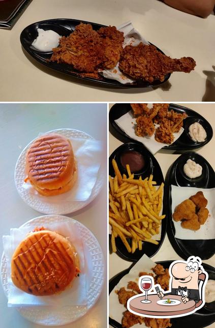 Fried chicken at Hoggers Community