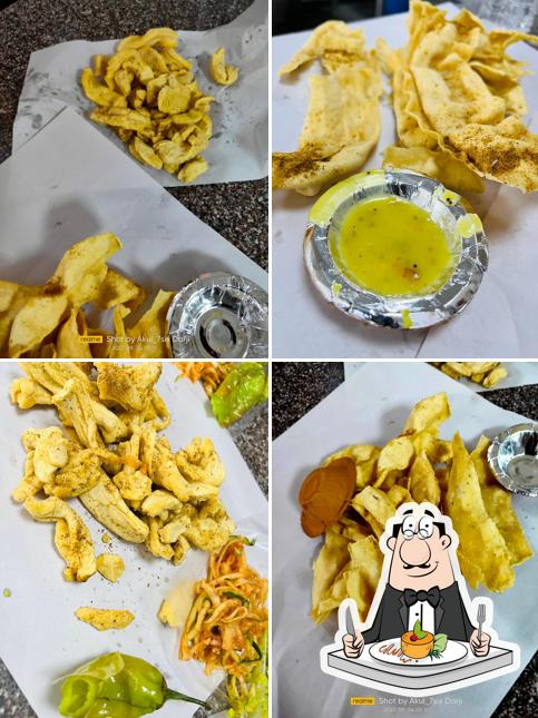 Food at लक्ष्मी गाँठिया रथ (Laxmi gathiya rath)