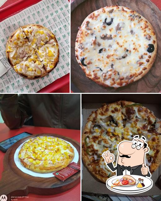Try out pizza at Hungry Zone : Pizza shop, Burger Shop & Pasta Home delivery in Ambala Cantt